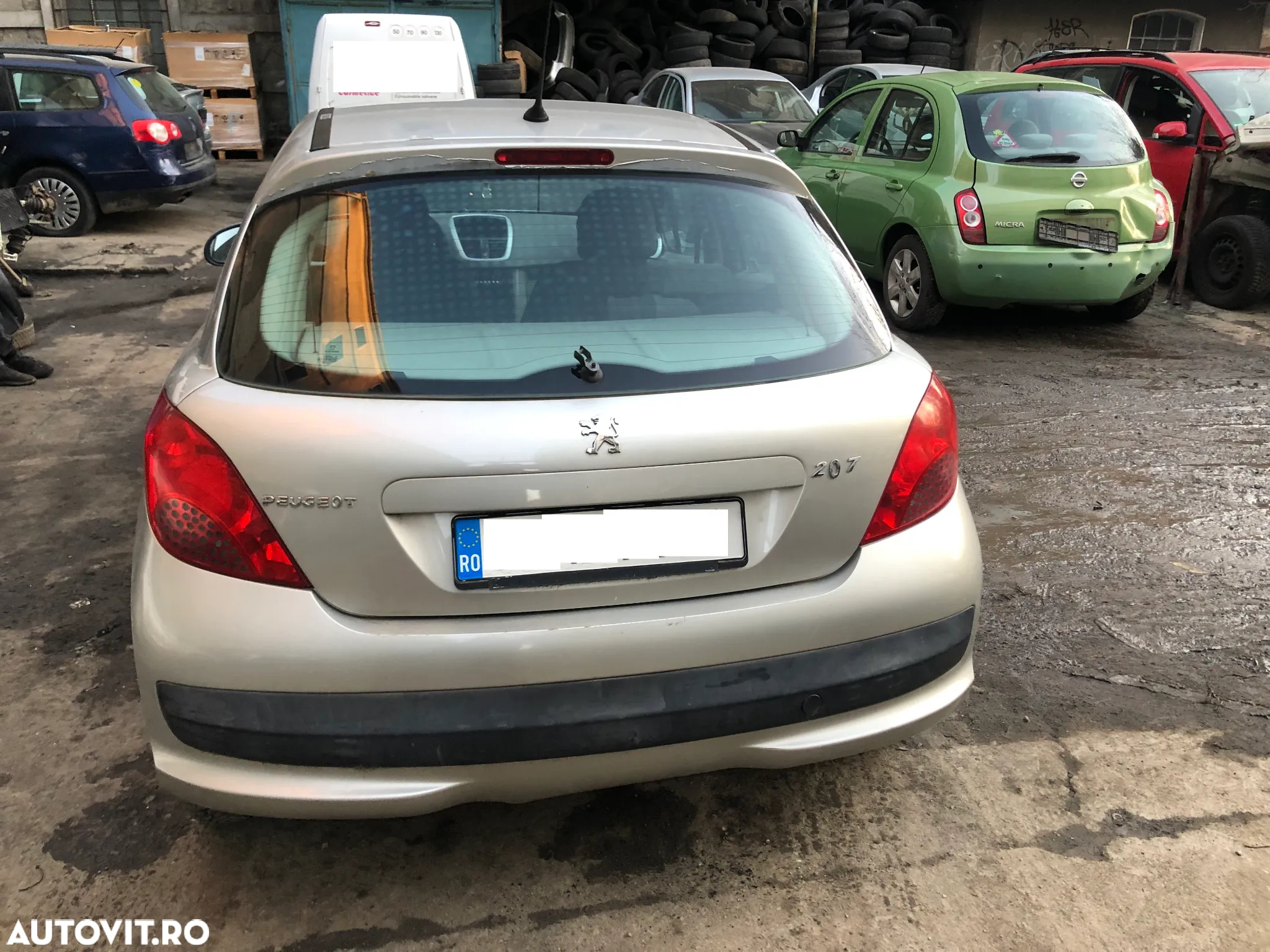 Dezmembrez Peugeot 207 1.4 benzina 2006 - 6