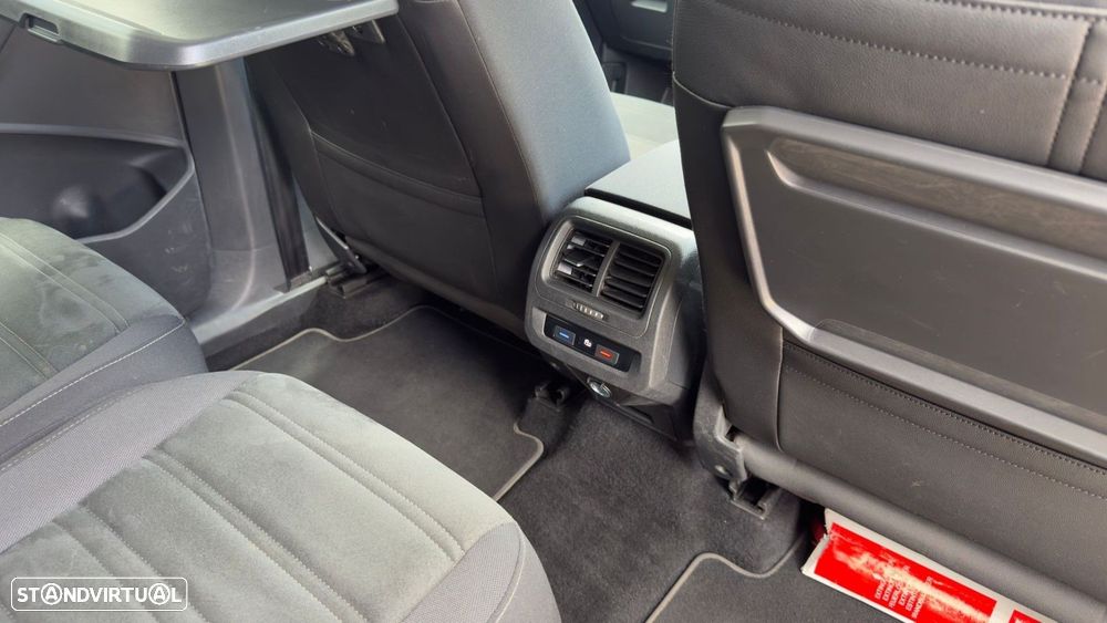 VW Touran 2.0 TDI Highline - 17
