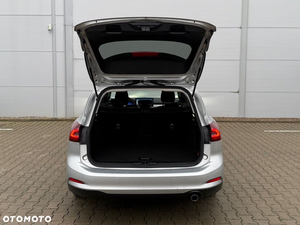 Ford Focus 1.0 EcoBoost mHEV Titanium X - 11