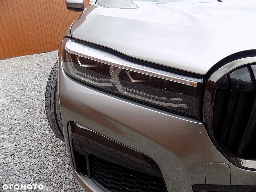 BMW Seria 7 745Le xDrive - 32