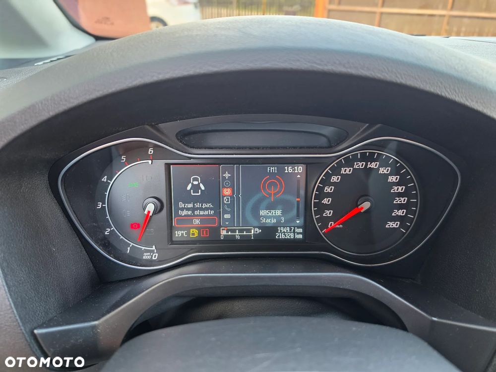 Ford Galaxy 2.0 TDCi Titanium - 28