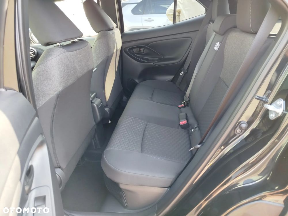 Toyota Yaris Cross Hybrid 1.5 Style - 17