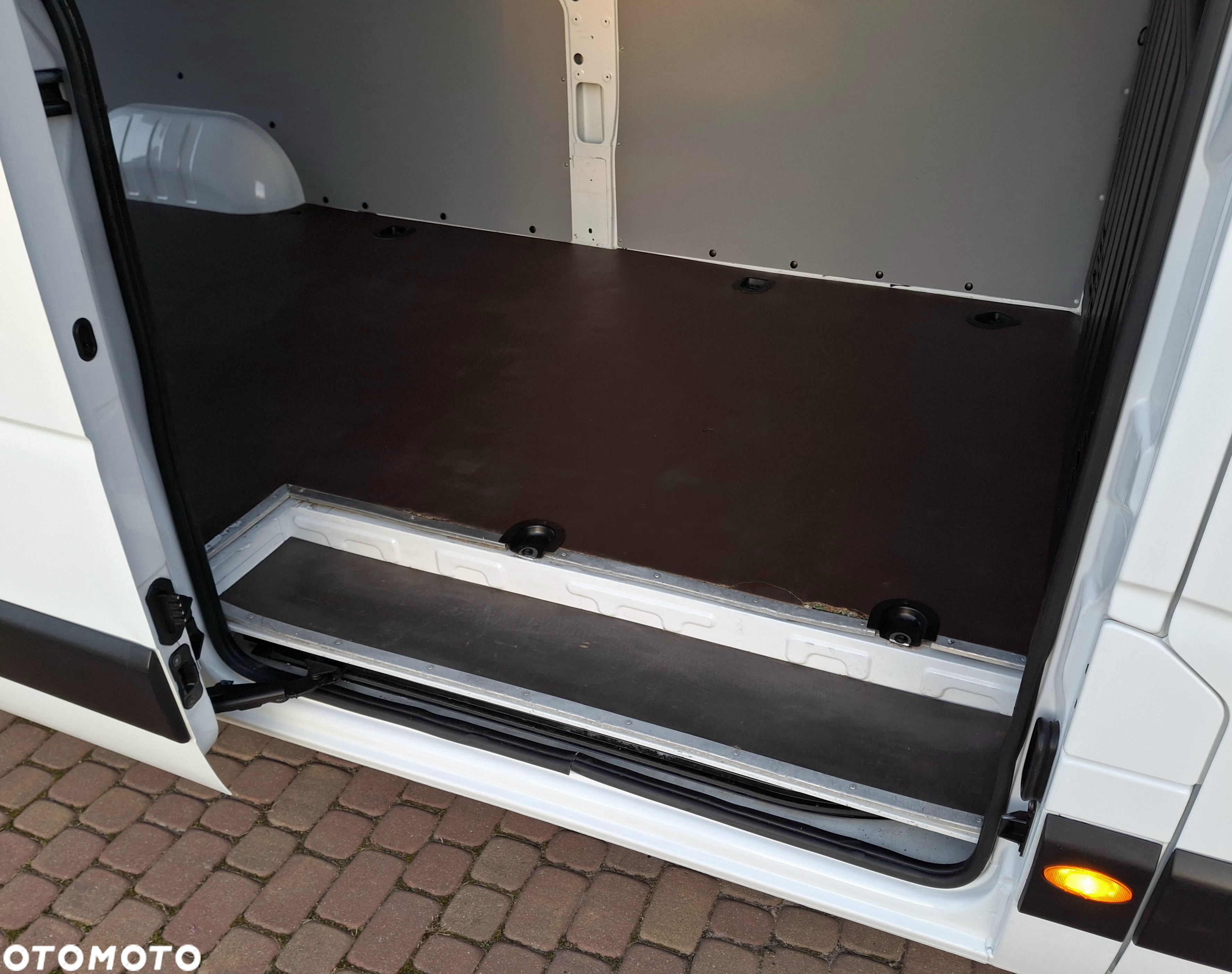 Opel Movano - 35