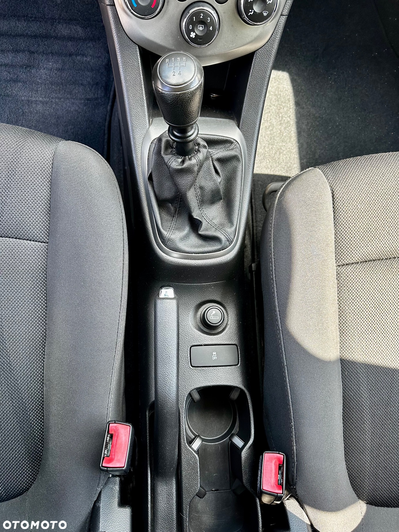 Chevrolet Aveo 1.2 LS - 28