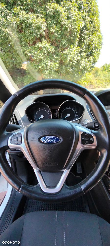 Ford B-MAX - 13