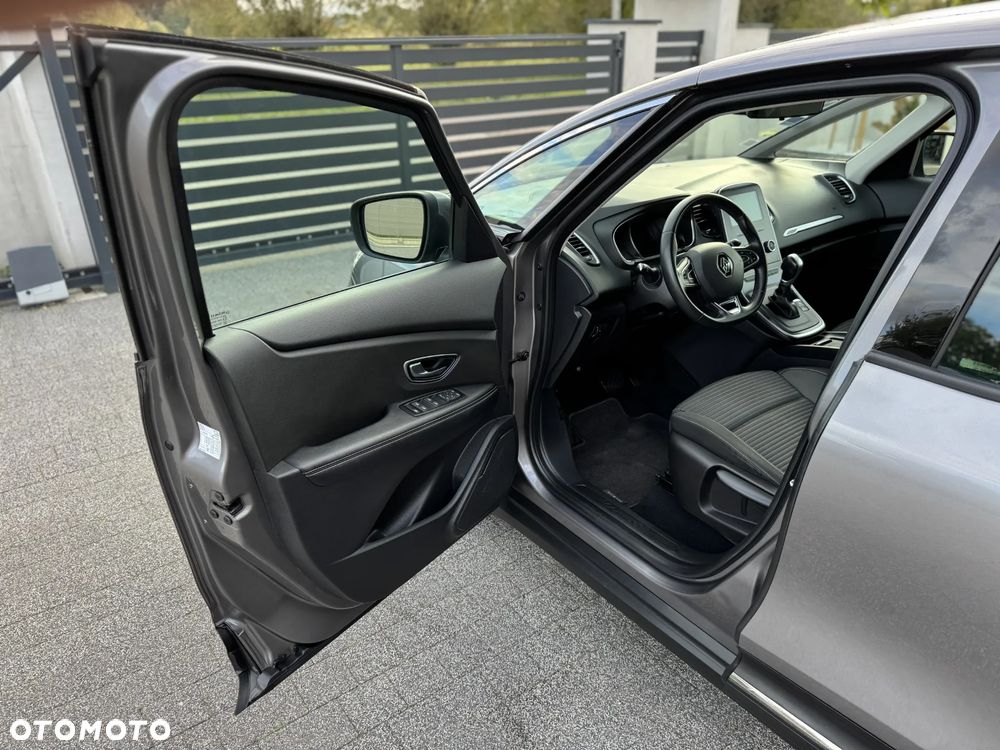Renault Scenic - 18
