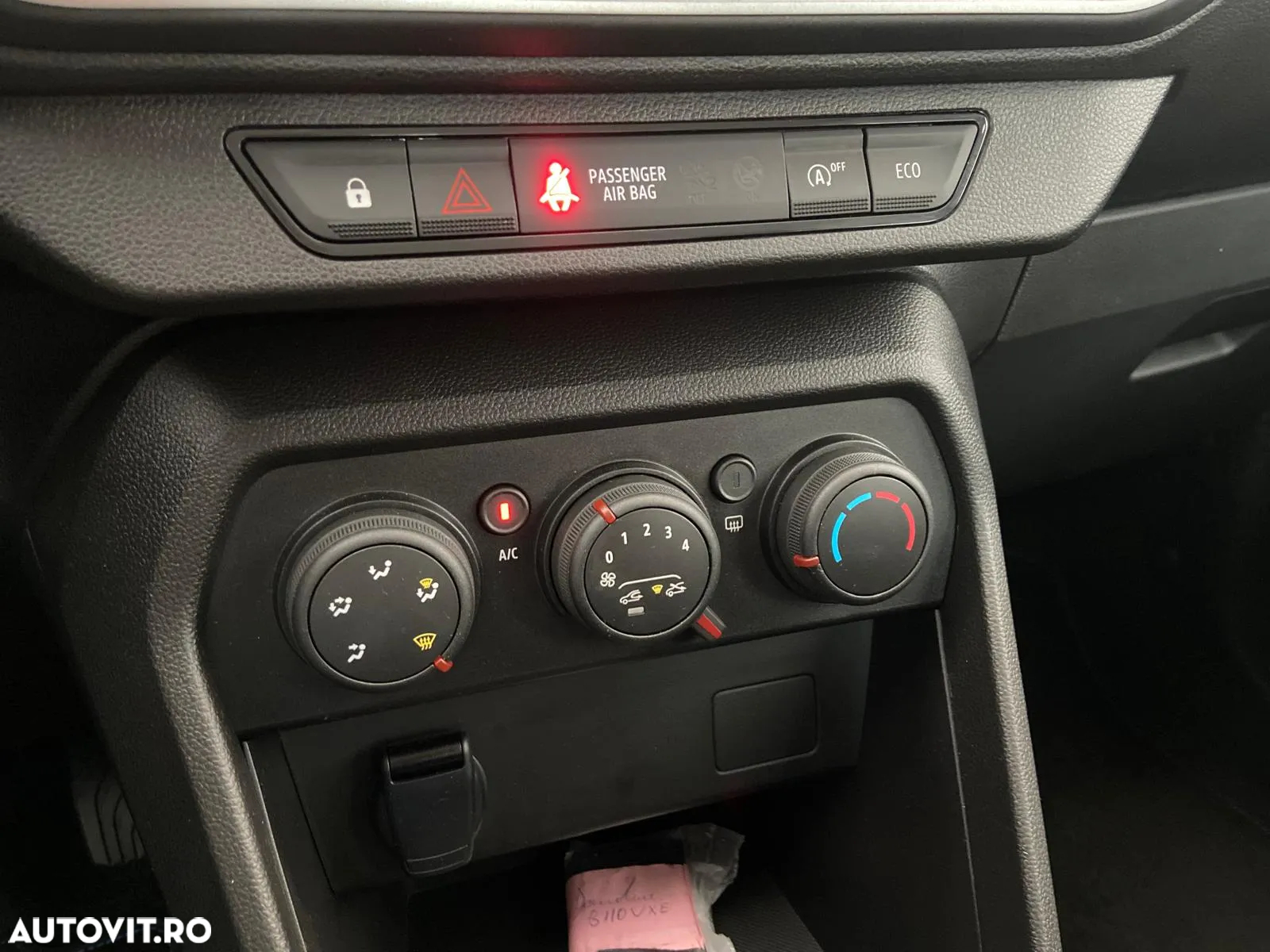 Dacia Logan TCe 90 MT6 Comfort - 9