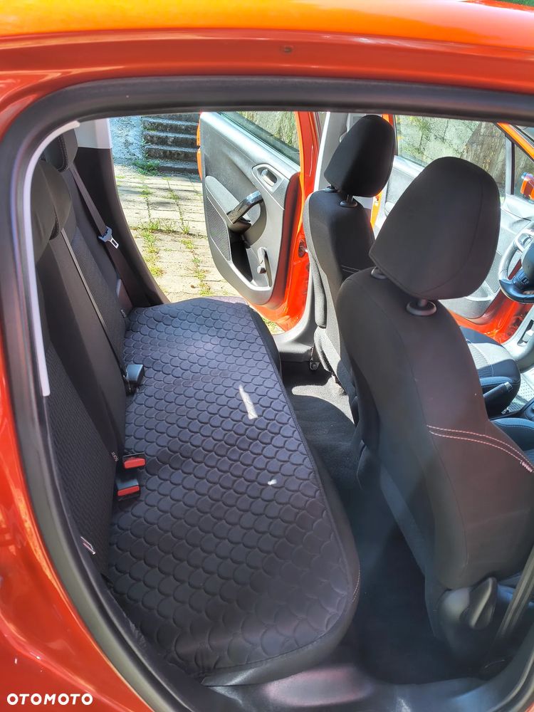 Peugeot 208 1.2 PureTech Active - 12