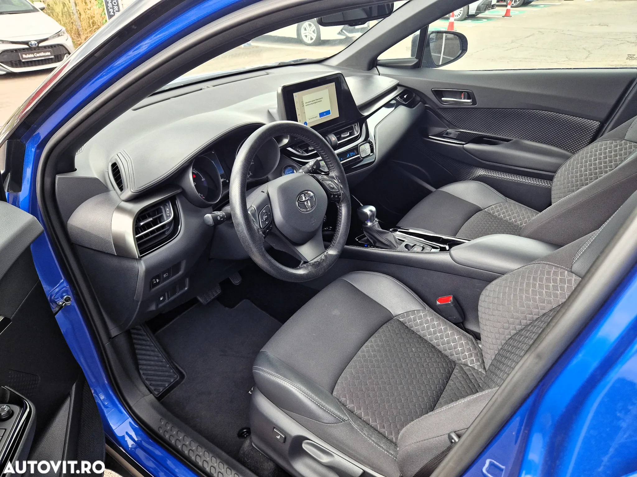 Toyota C-HR 1.8 HSD 122 CP 4x2 CVT C-ult Style bi-tone - 6