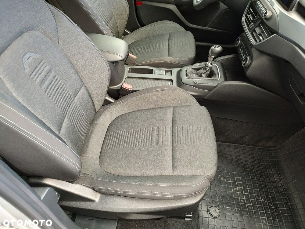 Ford Focus - 22
