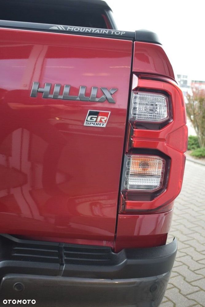 Toyota Hilux 2.8 D-4D Double Cab GR Sport 4x4 - 29