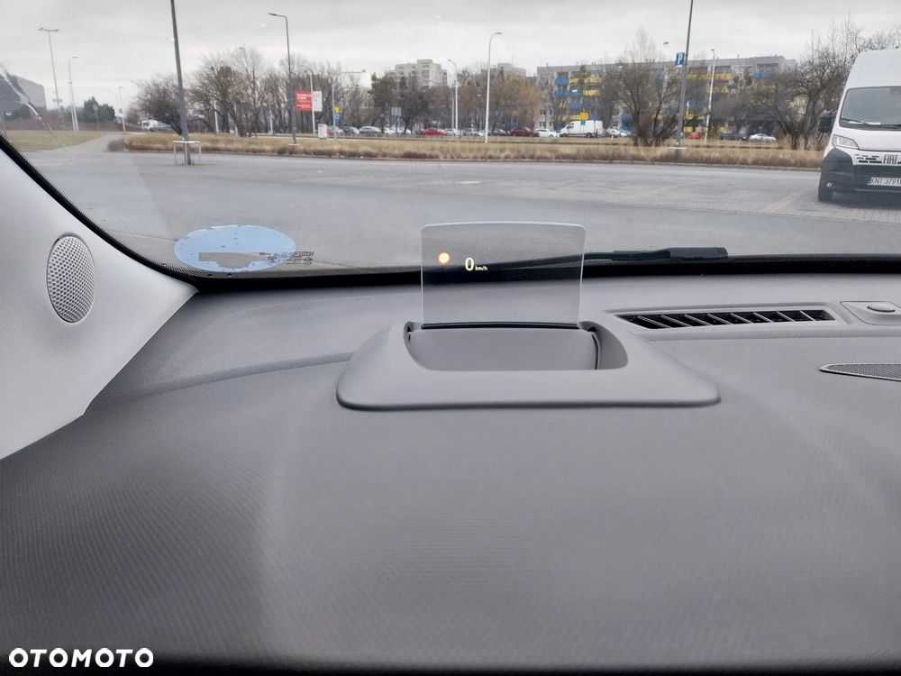 Opel Crossland X - 11