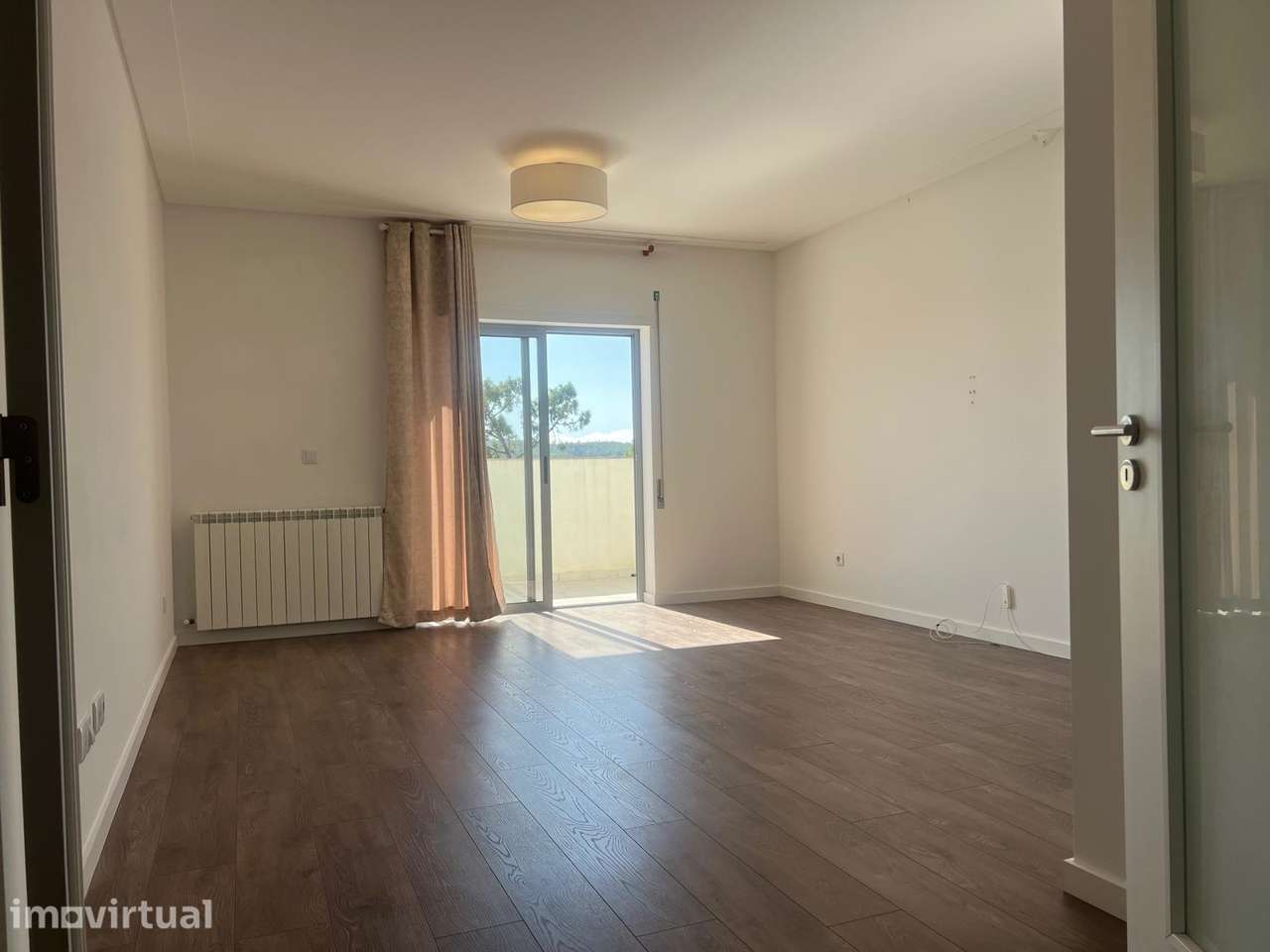 Duplex com Terraço, Garagem e Vistas Desafogadas | Alcobaça - Grande imagem: 3/37