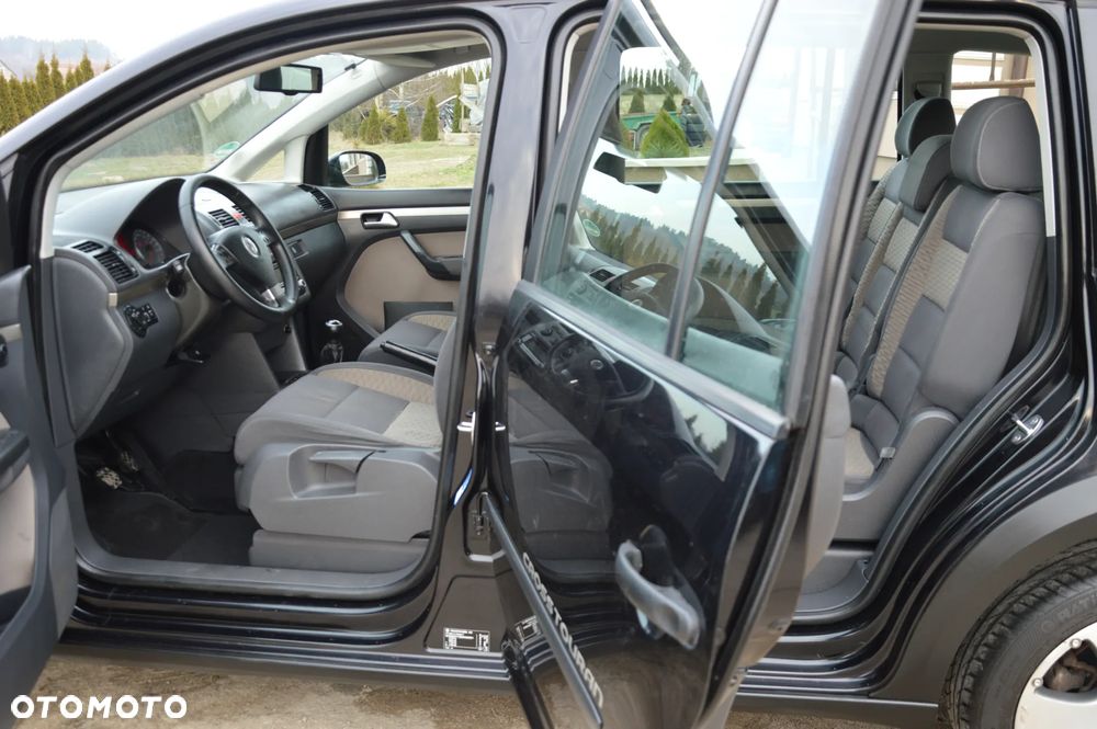 Volkswagen Touran 2.0 TDI DPF Cross - 22