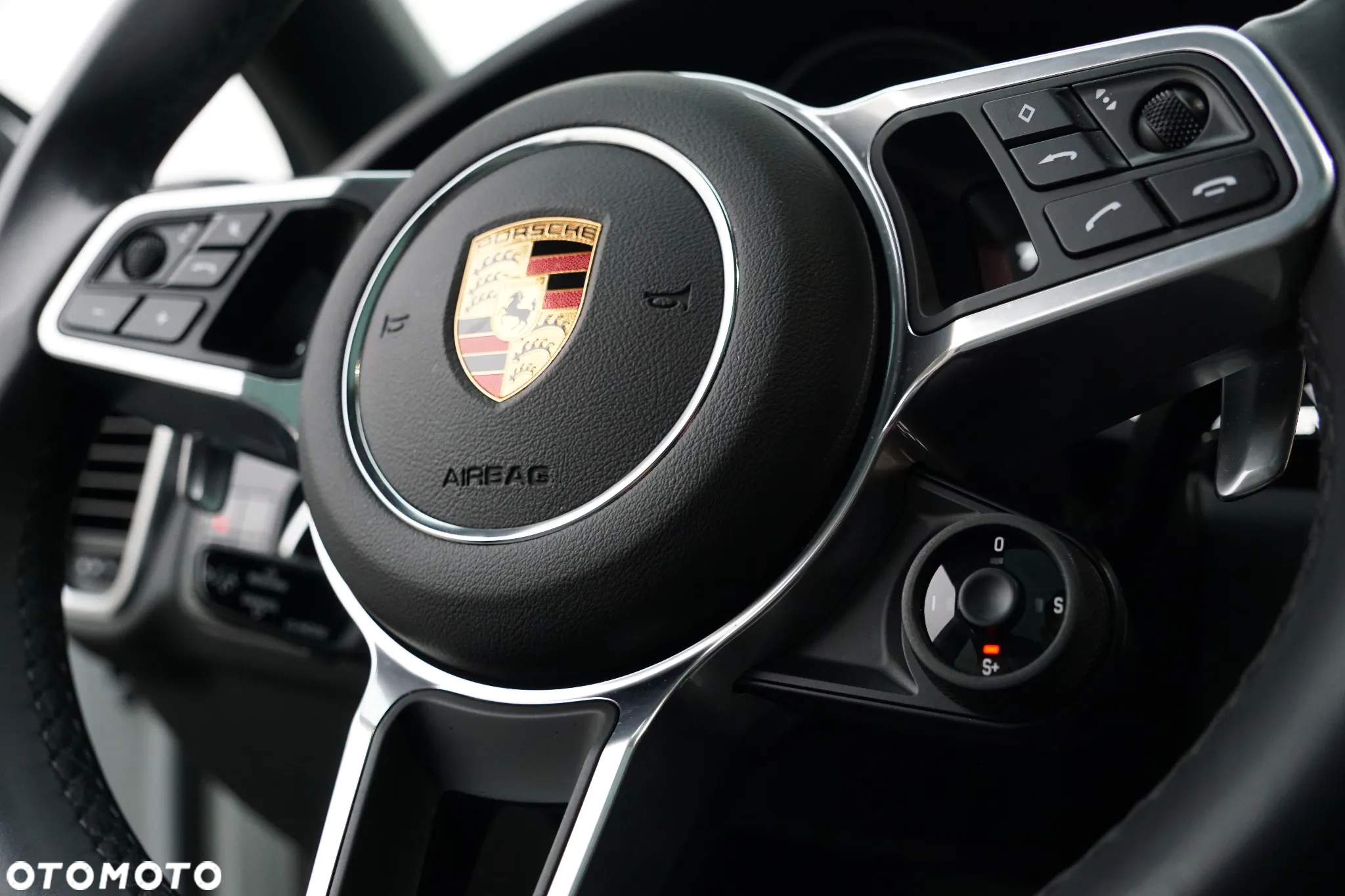 Porsche Cayenne Coupe - 26
