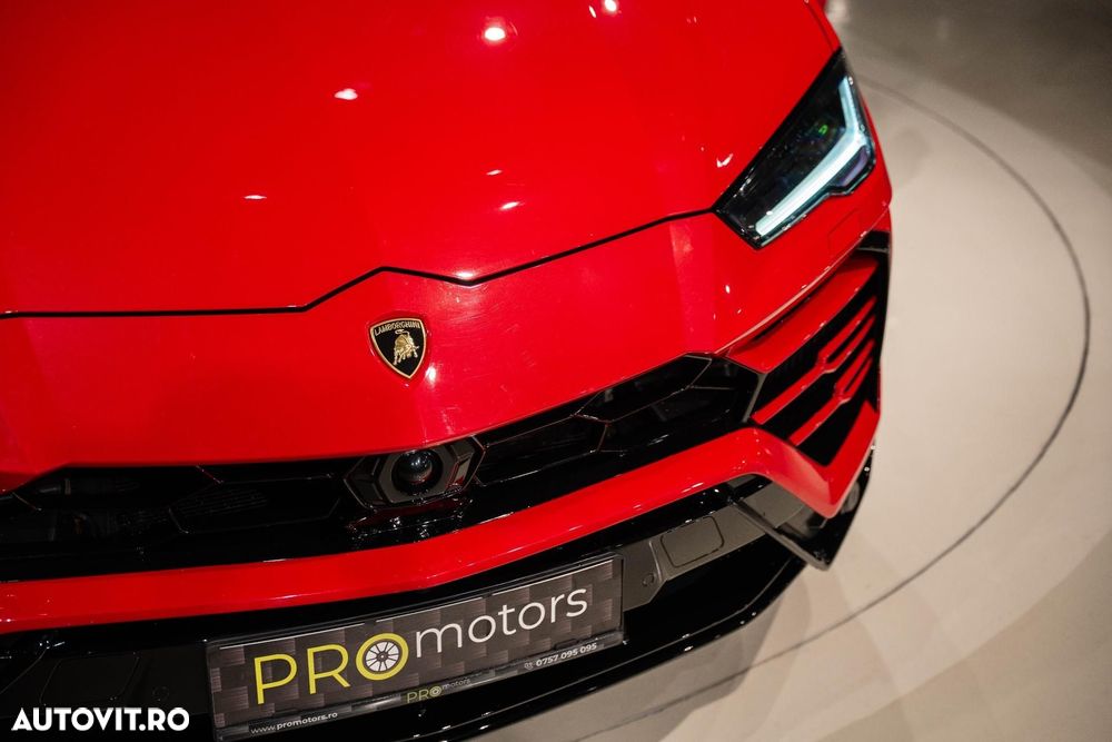 Lamborghini URUS - 11