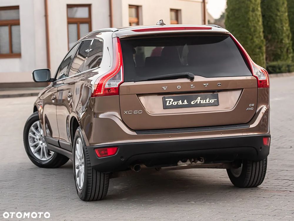 Volvo XC 60 D5 AWD Summum - 8