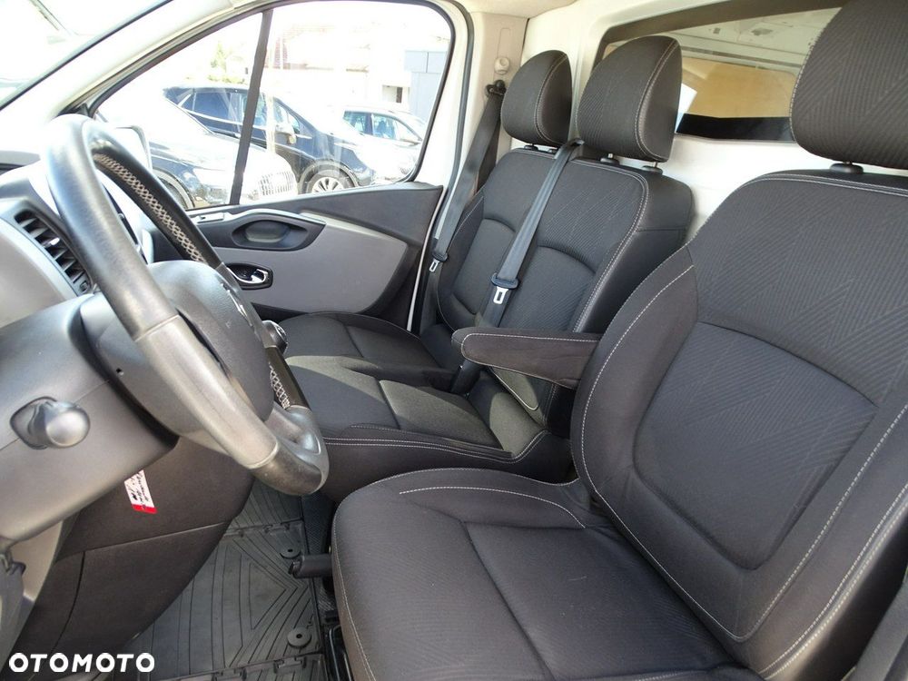 Renault Trafic - 13