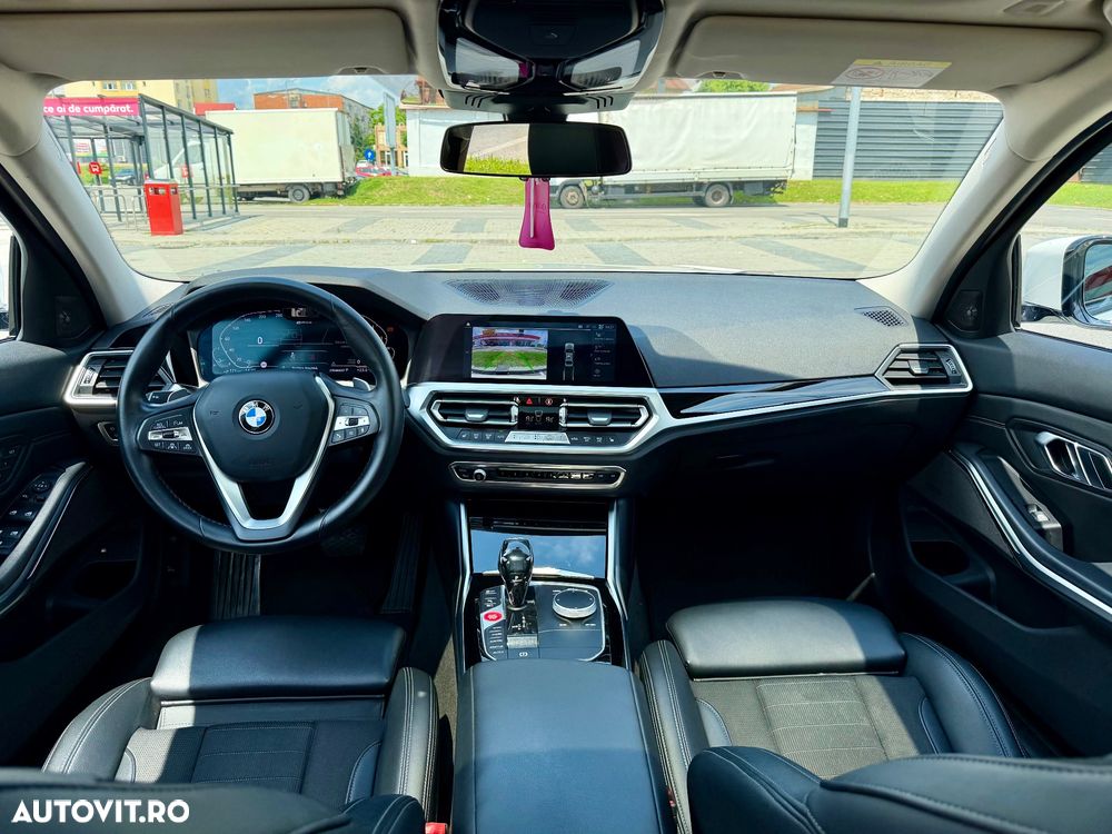 BMW Seria 3 330e Aut. Luxury Line - 12