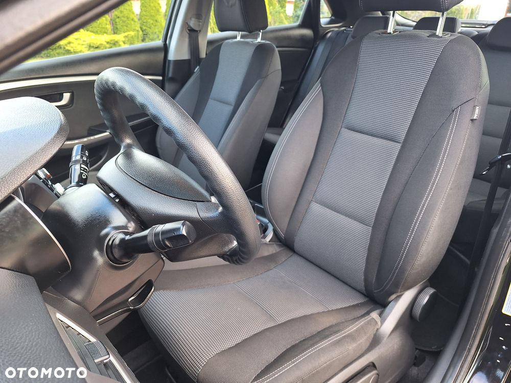 Hyundai i30 1.4 Classic EU5 - 11
