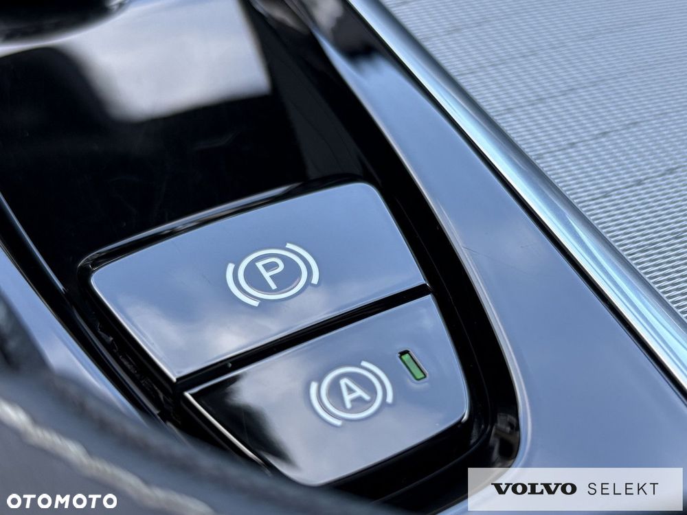 Volvo XC 90 - 21