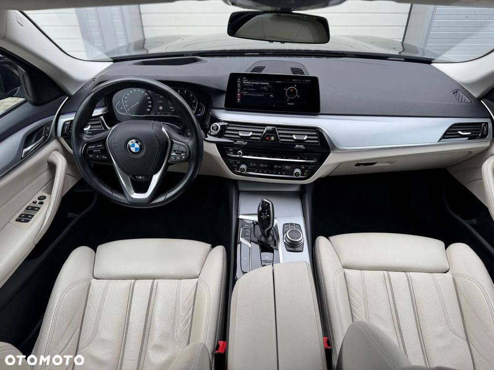 BMW Seria 5 520i - 16