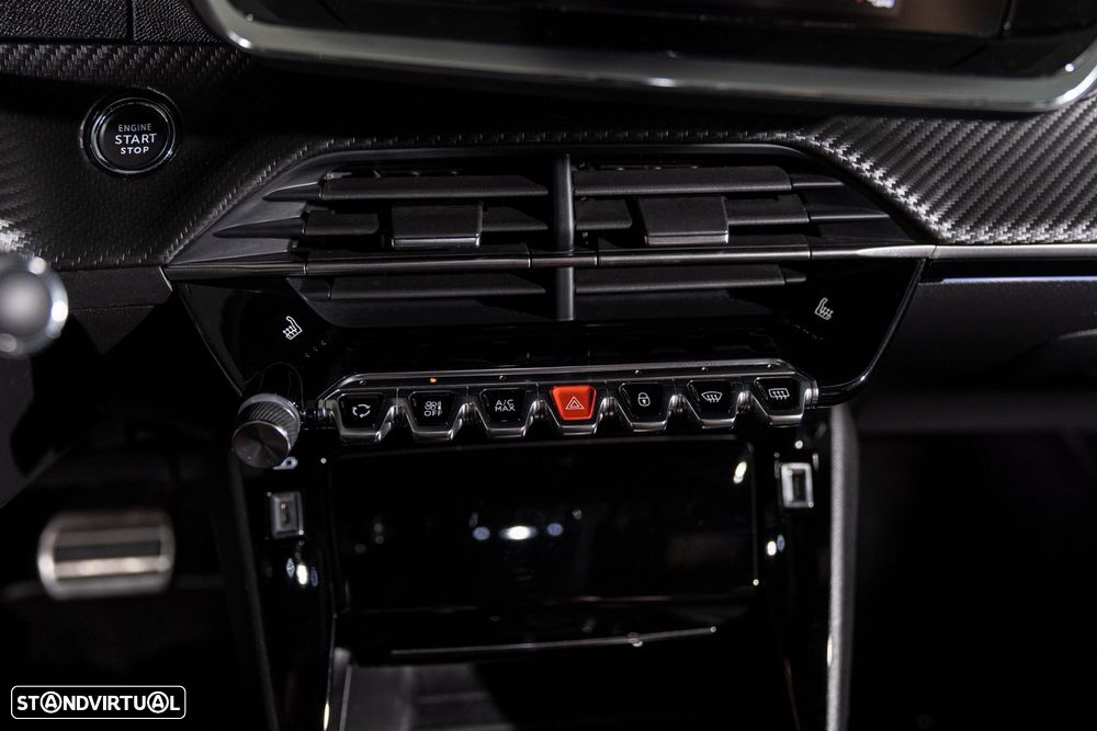 Peugeot 2008 1.2 PureTech GT EAT8 - 19