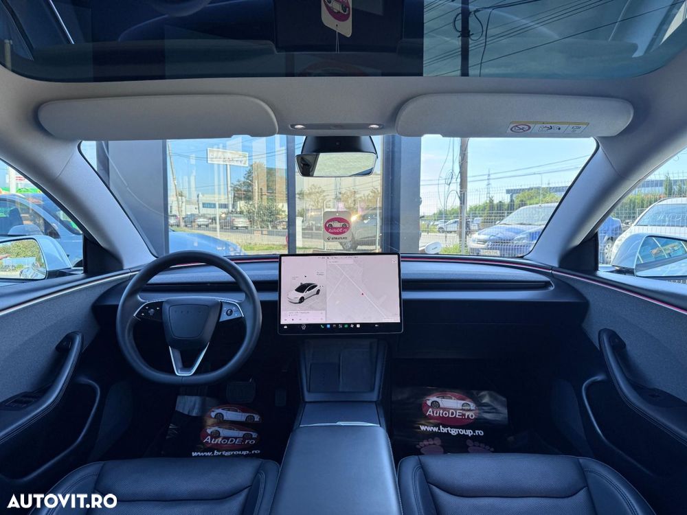 Tesla Model 3 - 9