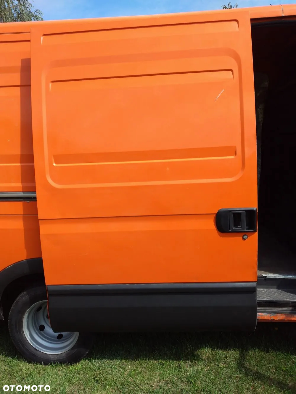 Iveco 40c14 35c14 50c14 3,0 skrzynia 6b koła wał zbiornik paliwa zawieszenie drążek skrętny  osprzęt silnika  kanapa i inne - 17