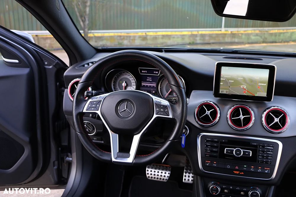 Mercedes-Benz GLA 220 CDI 4MATIC 7G-DCT AMG Line - 22