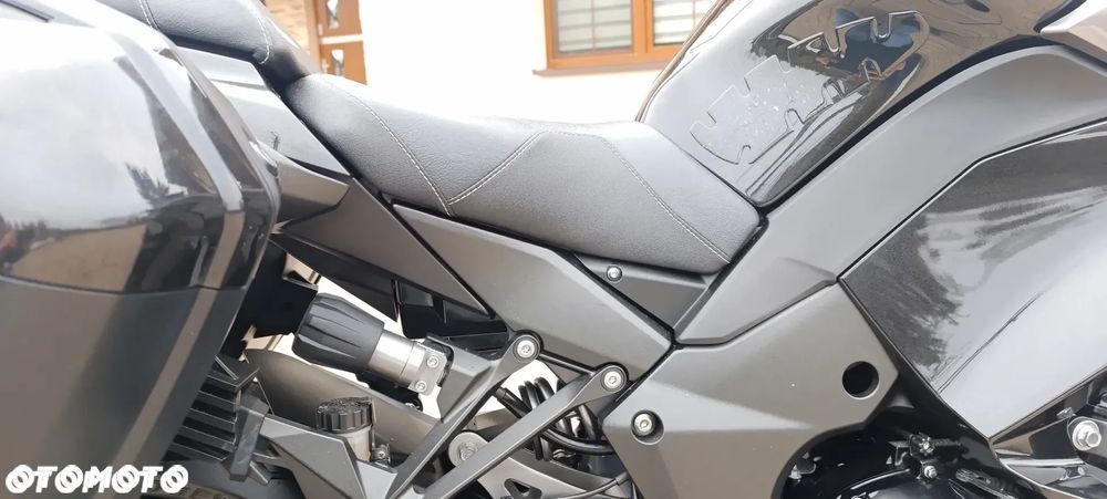 Kawasaki Ninja 1000 SX - 24