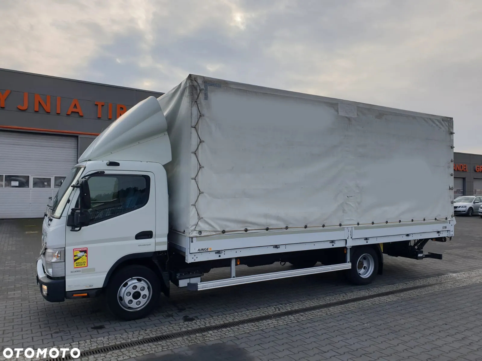 Mitsubishi FUSO CANTER 7C15 PLANDEKA+WINDA - 2