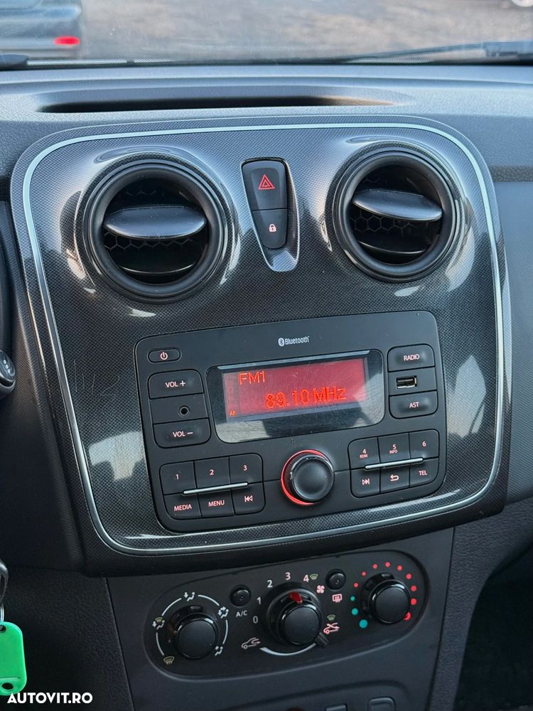 Dacia Logan 0.9 TCe Ambiance - 19