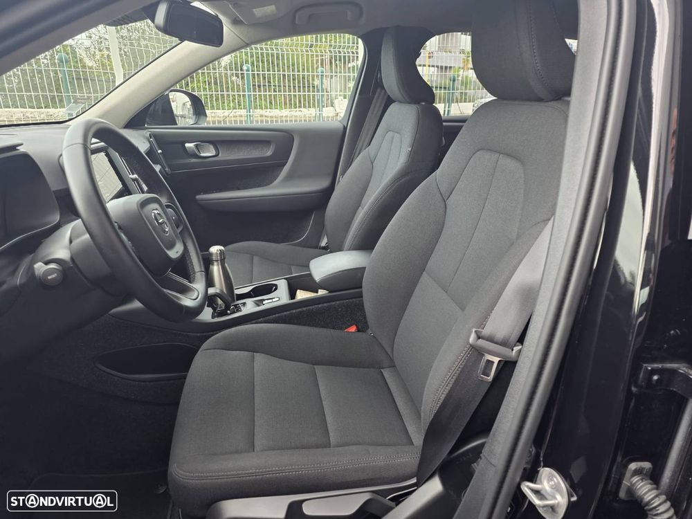 Volvo XC 40 2.0 B3 Essential - 2