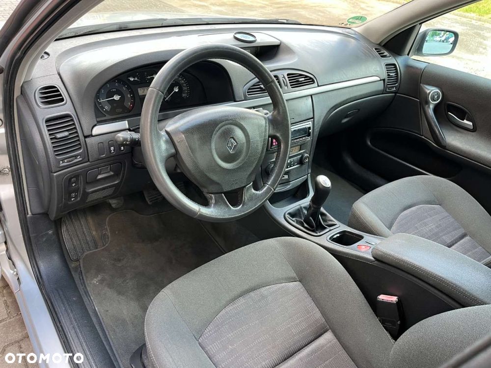 Renault Laguna Grandtour 1.6 16V Authentique - 8