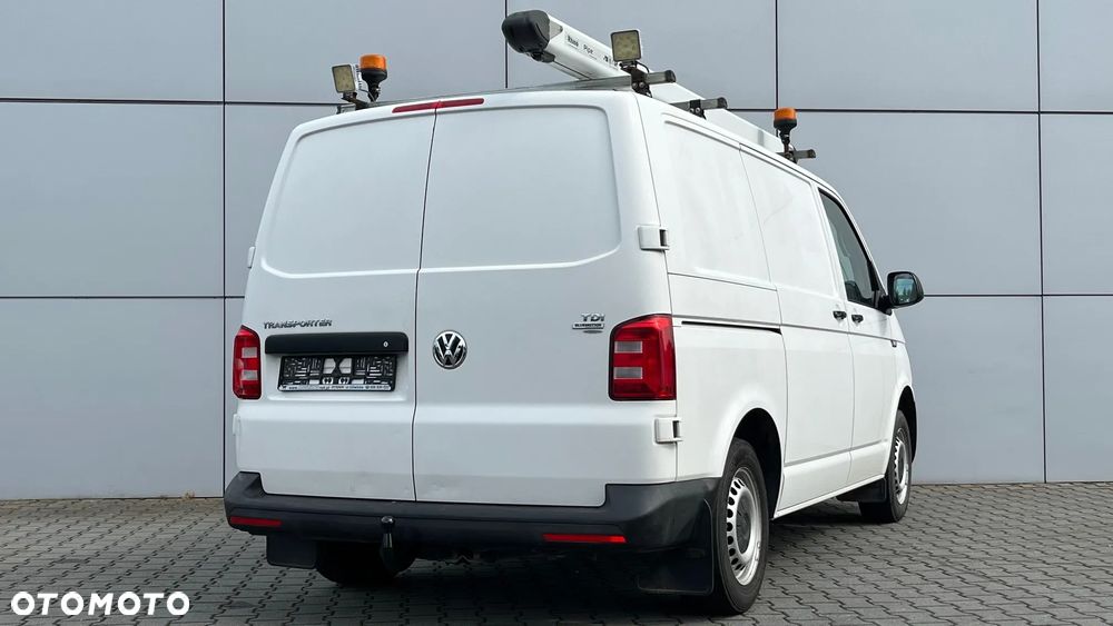 Volkswagen Transporter - 8