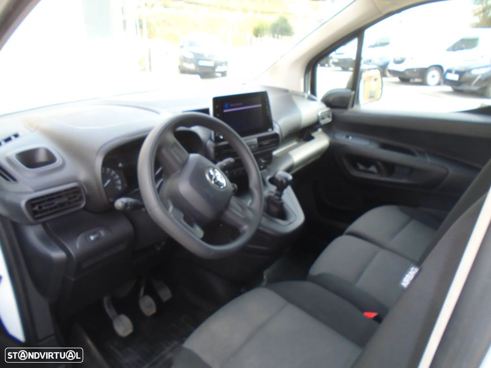 Toyota Proace City-LONGA-L2-H2- NACIONAL-IVA DEDUTIVEL- Ecrân -CX 6 V - 6