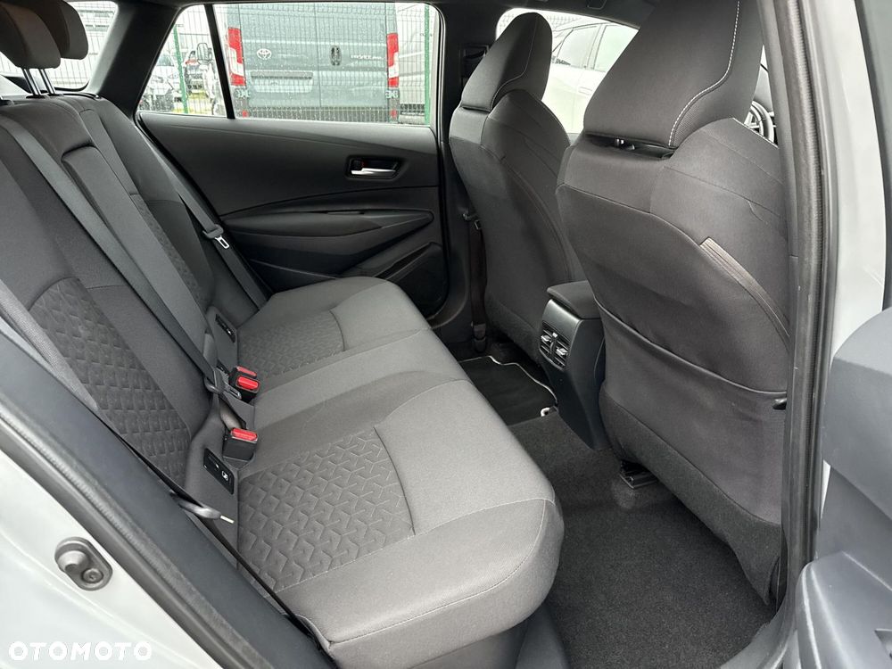 Toyota Corolla 2.0 Hybrid Comfort - 10