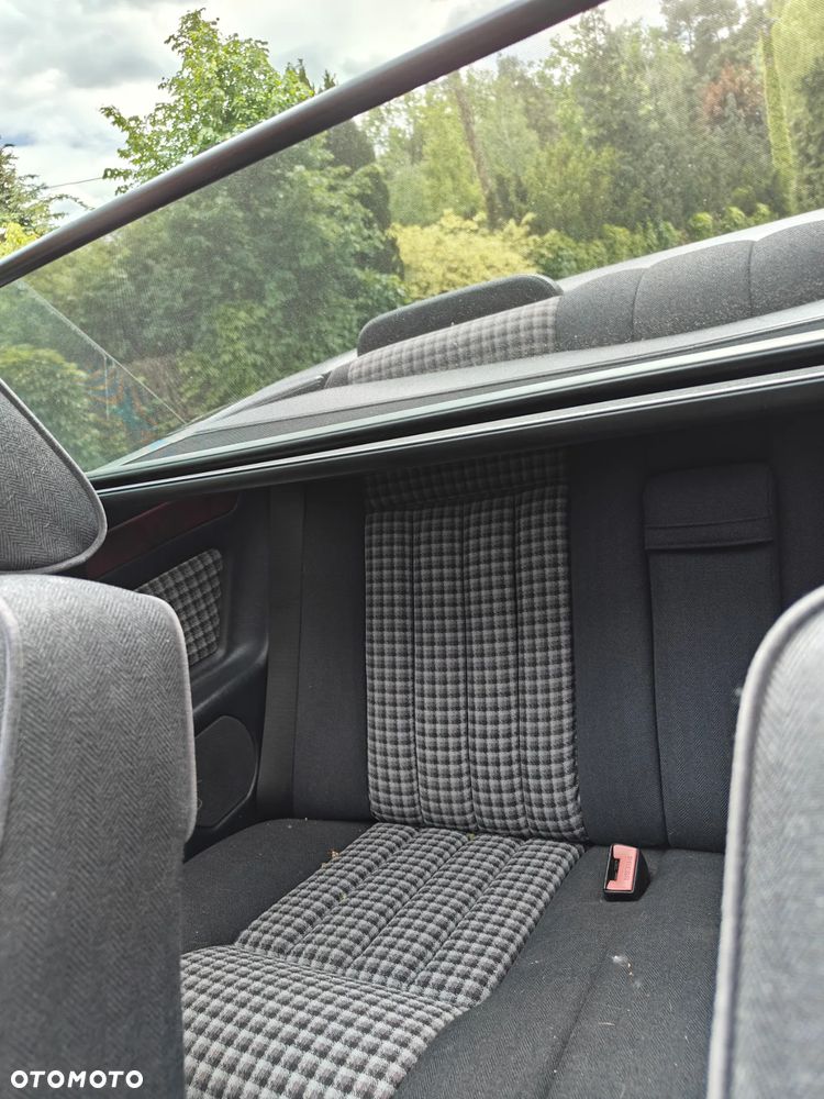 Mercedes-Benz W124 (1984-1993) - 16