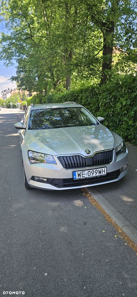 Skoda Superb 2.0 TDI Ambition DSG7 - 3