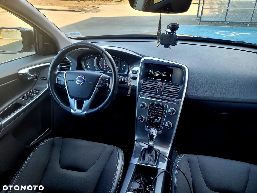 Volvo XC 60 D4 Geartronic Summum - 13
