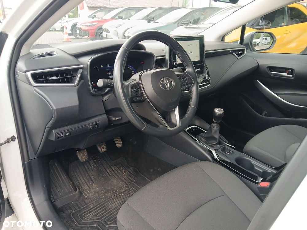 Toyota Corolla - 18