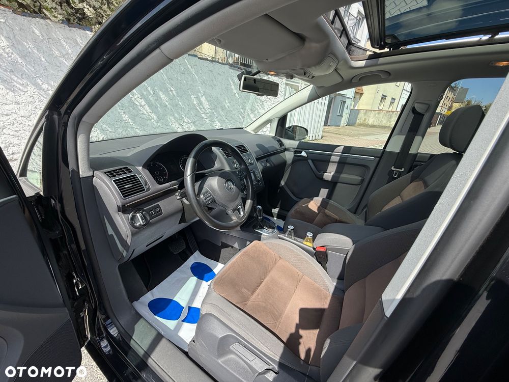 Volkswagen Touran 1.4 TSI DSG Highline - 19