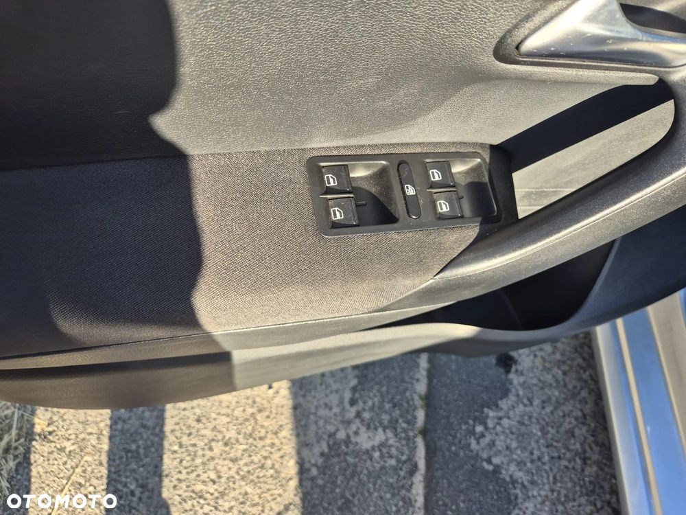 Volkswagen Polo - 18