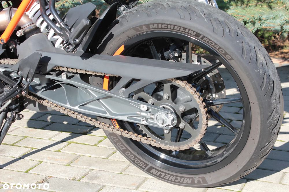 KTM Duke - 17