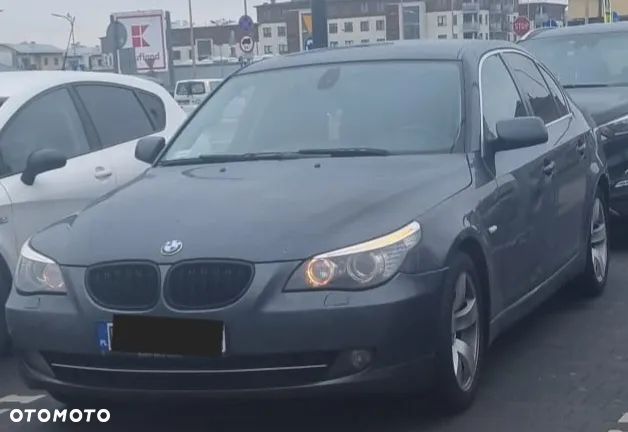 BMW Seria 5 520d - 4