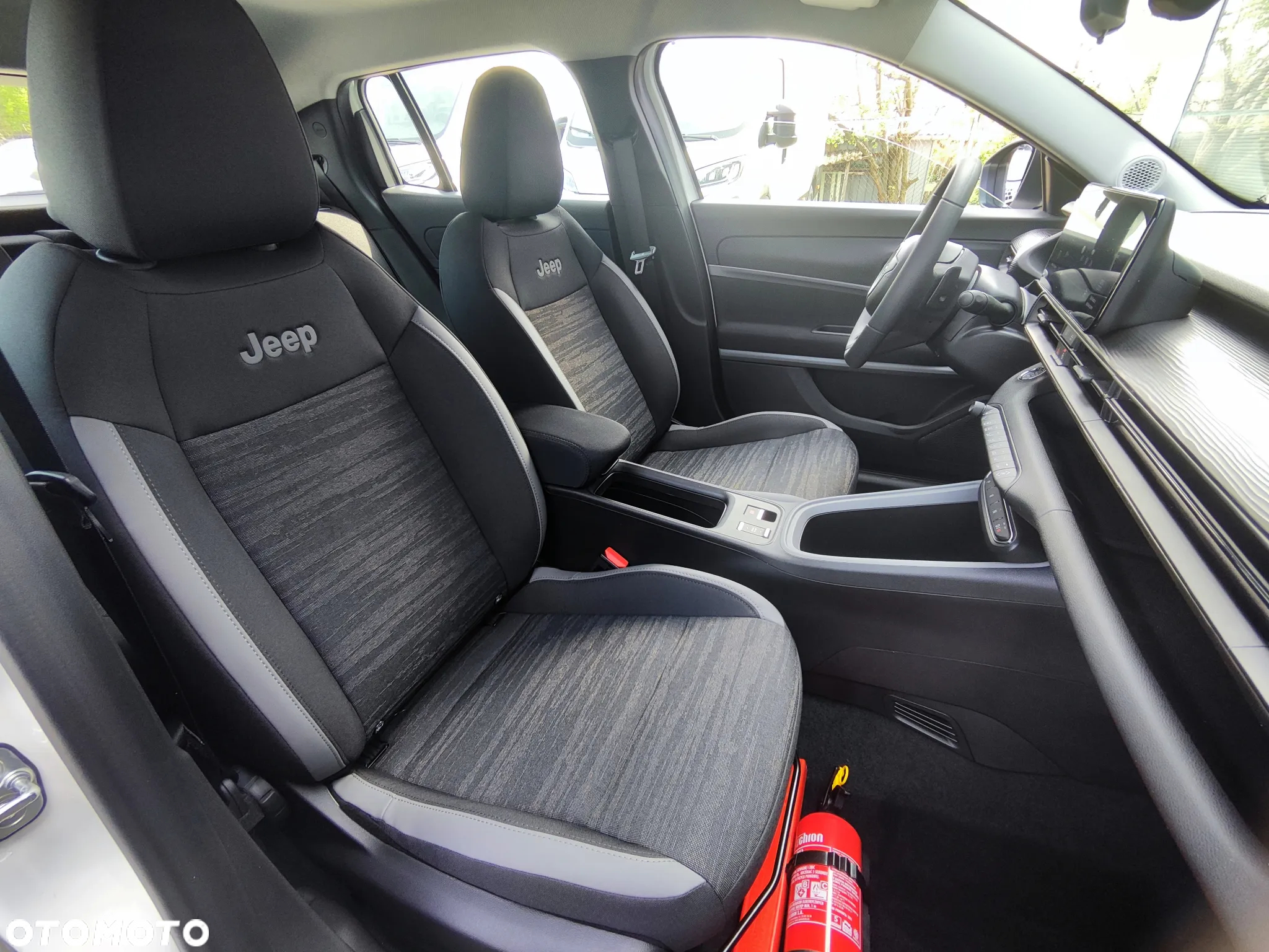Jeep Avenger 1.2 T3 mHEV Longitude FWD eDCT6 - 20