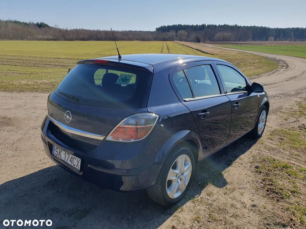 Opel Astra 1.6 Edition - 9