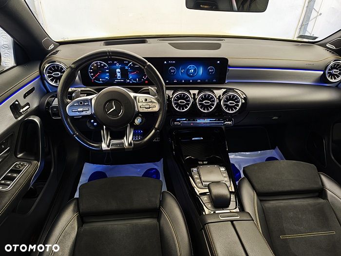 Mercedes-Benz CLA - 24