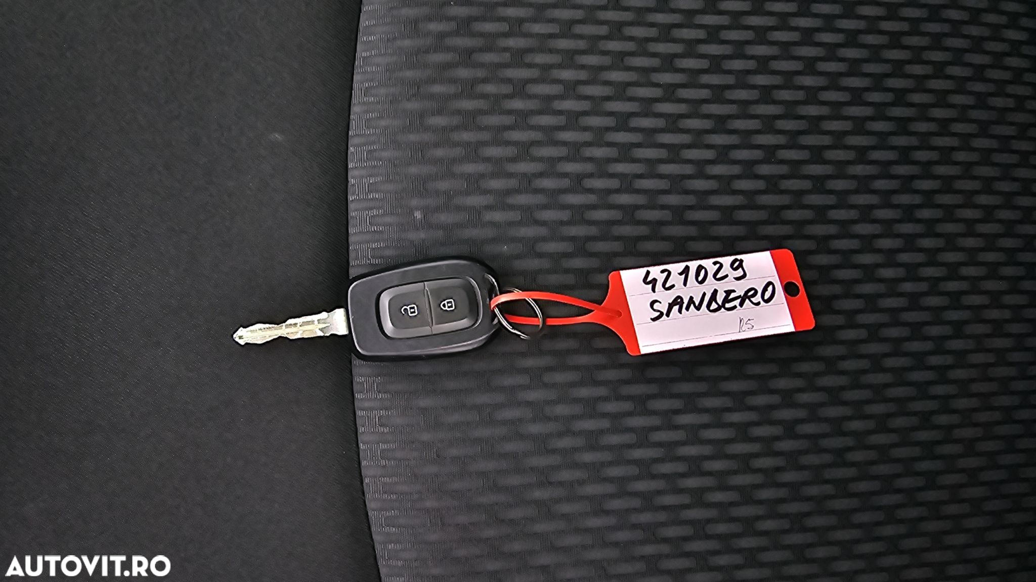 Dacia Sandero 0.9 TCe Laureate - 21